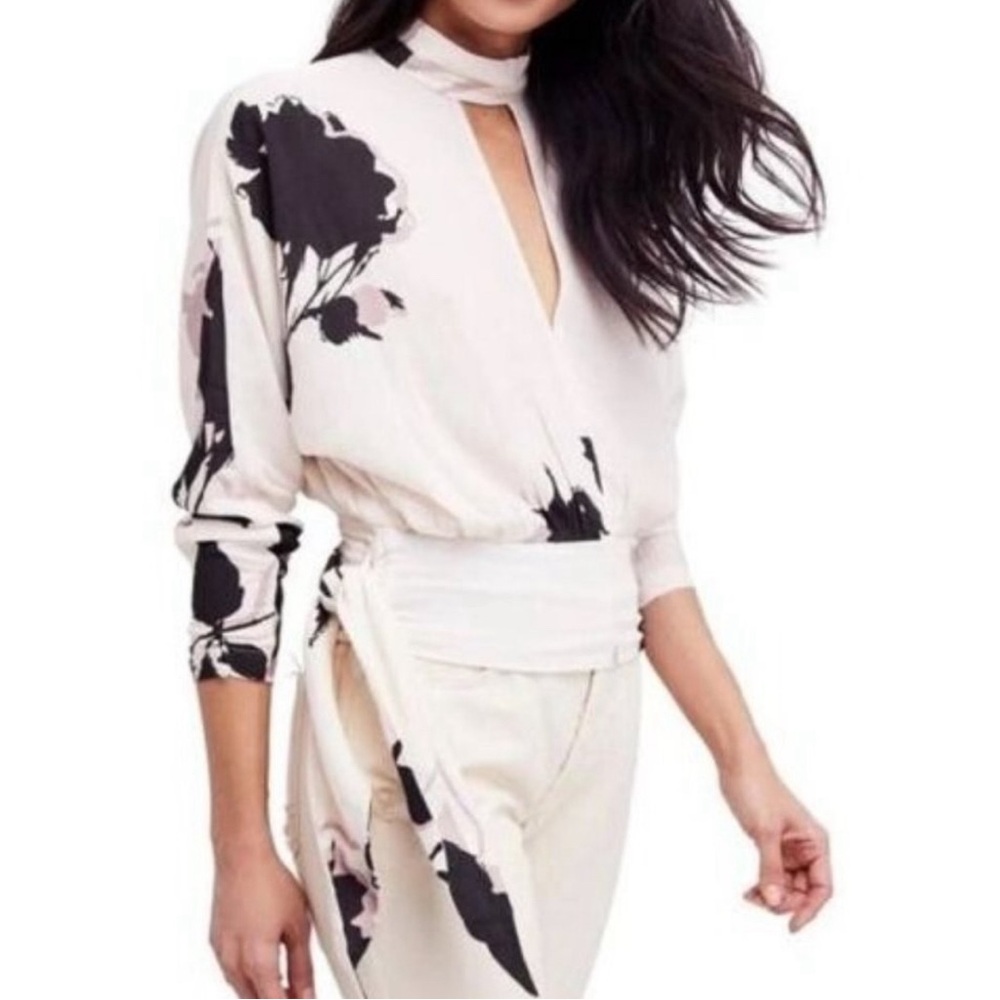 Free People Love Me Ivory White Black Printed Blouse Women's Size X-Small XS